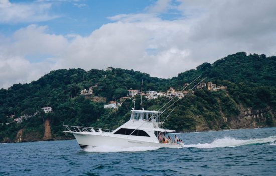 50-Foot-Ocean-Super-Sport-Party-Boat-Jaco-Costa-Rica-04