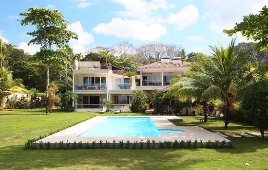 Casa-Blanca-Beachfront-Mansion-Costa-Rica-18