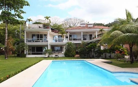 Casa-Blanca-Beachfront-Mansion-Costa-Rica-28
