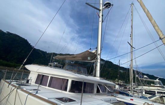 Hilux-Catamaran-Jaco-Costa-Rica-Party-Boat-03