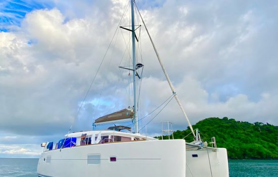 Hilux-Catamaran-Jaco-Costa-Rica-Party-Boat-07