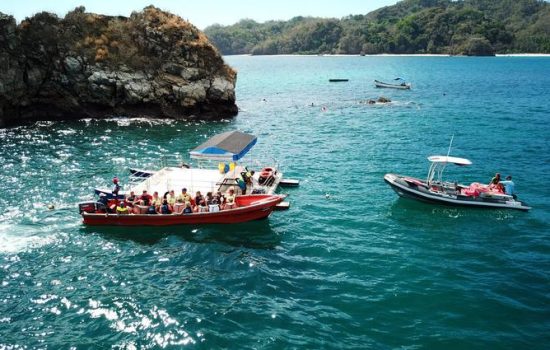 Tortuga-Island-Party-Boat-Tour-Costa-Rica-17